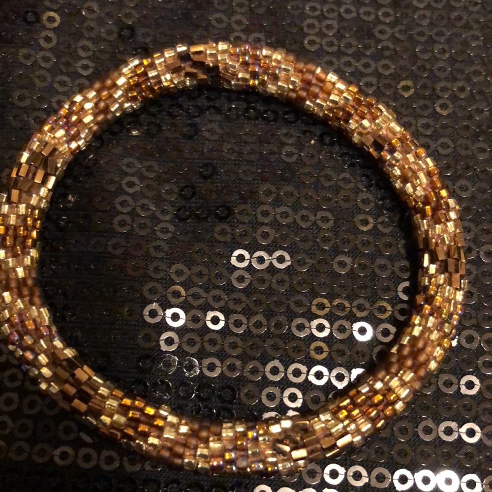 Hand beaded bracelets - Picture 3 of 6